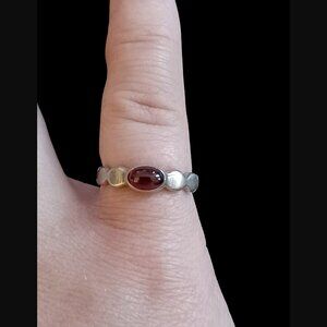 925 Sterling Silver Red Glass Bead Size 6.5 Band Ring